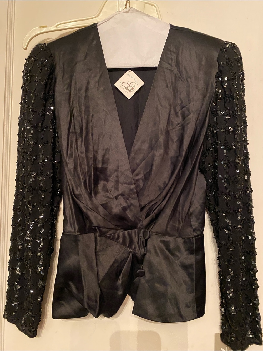 V! Aseret BLACK SEQUIN JACKET size 8 buttons NEW